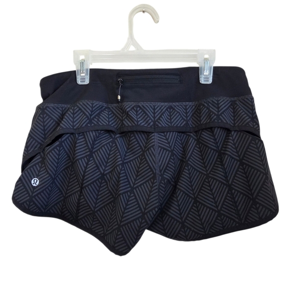 Lululemon Athletica Black Patterned Athletic Shorts Size 6 - Picture 2 of 5